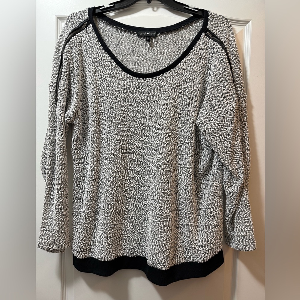 Derek Heart  Textured Sweater